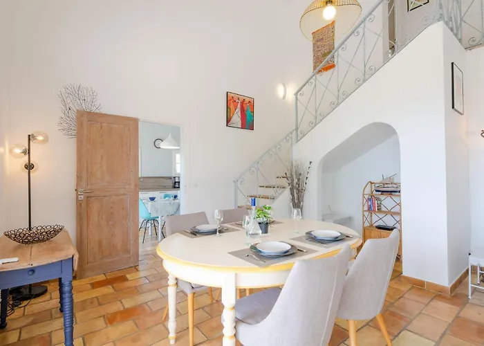 Vila Clos By Interhome Les Issambres